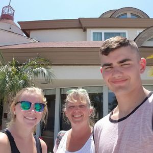 Meet your Posher, Becky